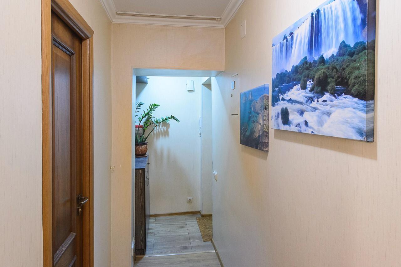 Ferienwohnung Золотой Квадрат Шевченко 75 Almaty Exterior foto